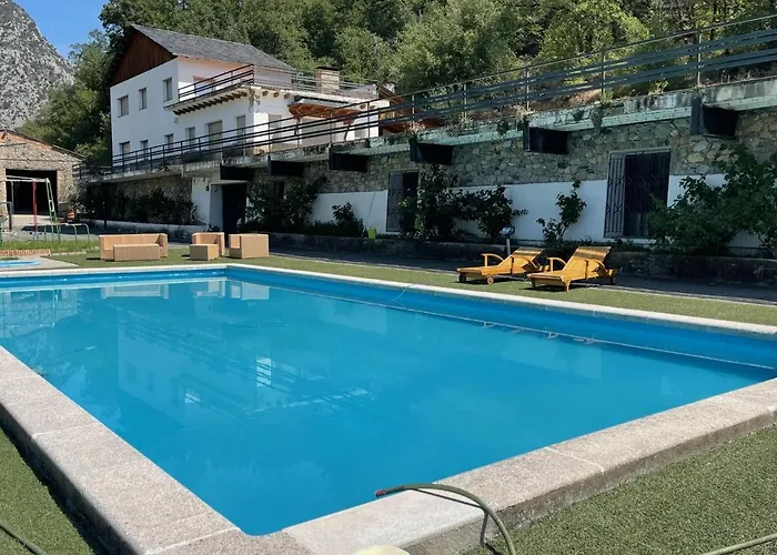Apartaments Parapent Fly Escales